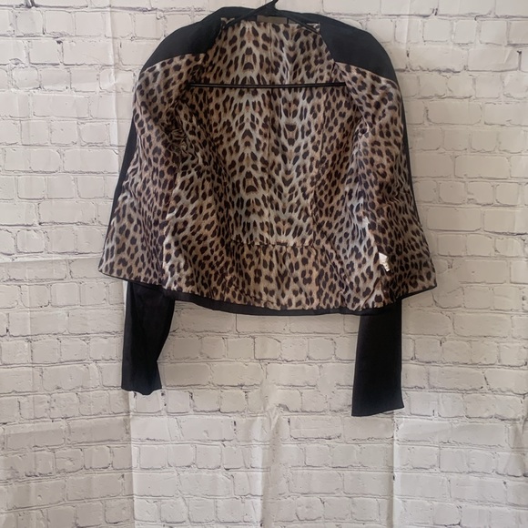 Black blazer - Picture 3 of 3